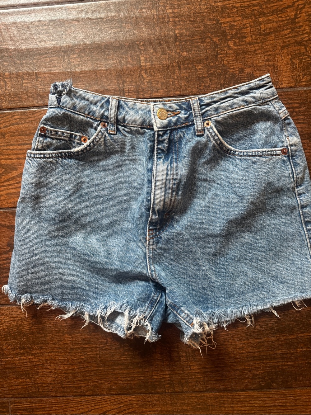 Topshop Light Blue Denim Frayed-Hem Shorts A-Line size 6